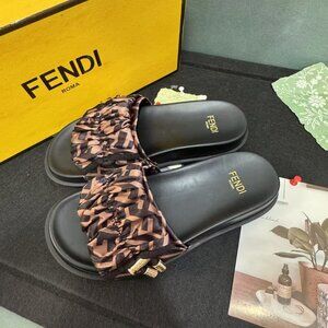 ★FENDI★ファブリック サンダル FENDI FF MONOGRAM SATIN SANDAL | LUXURY UNBOXING | REVIEW